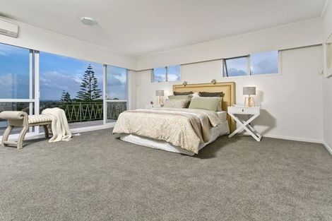 Photo of property in 7 Girrahween Drive, Totara Vale, Auckland, 0629