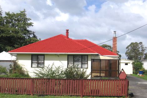 Photo of property in 18 Fairdene Avenue, Henderson, Auckland, 0610