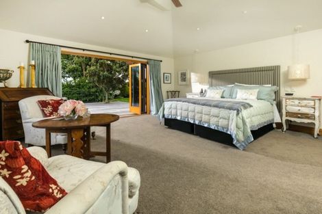 Photo of property in 6 Emily Lane, Greenhithe, Auckland, 0632
