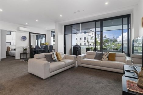 Photo of property in 107/8a Lake Pupuke Drive, Takapuna, Auckland, 0622