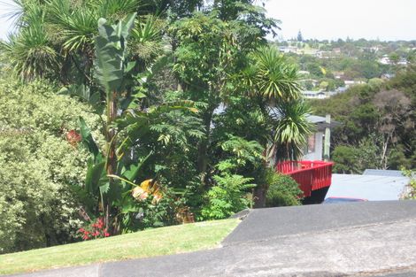 Photo of property in 8 Noeleen Street, Glenfield, Auckland, 0629