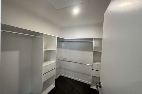 Photo of property in 8b Lynn Road, Bayview, Auckland, 0629