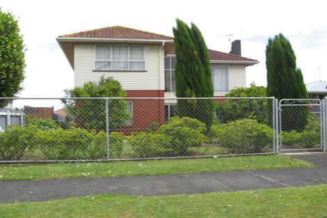 Photo of property in 15 Wayne Drive, Mangere, Auckland, 2022
