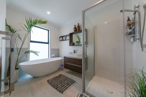 Photo of property in 18 Kaniera Terrace, Cambridge, 3434