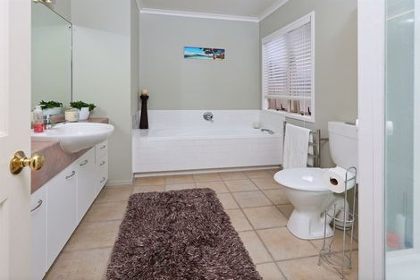 Photo of property in 20 Pippen Court, Henderson, Auckland, 0612