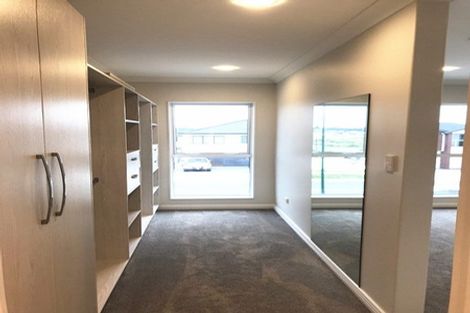 Photo of property in 32 Hikuawa Road, Flat Bush, Auckland, 2019