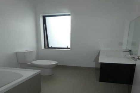 Photo of property in 11/20 Trent Street, Island Bay, Wellington, 6023