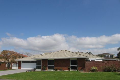 Photo of property in 6 Laburnum Glen, Mount Maunganui, 3116