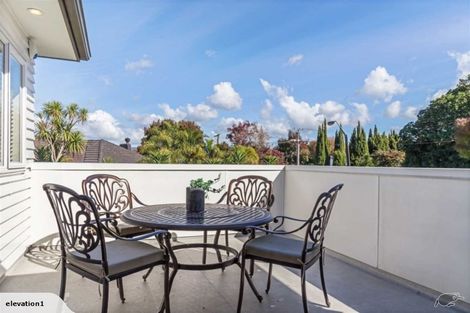 Photo of property in 69 Buscomb Avenue, Henderson, Auckland, 0610