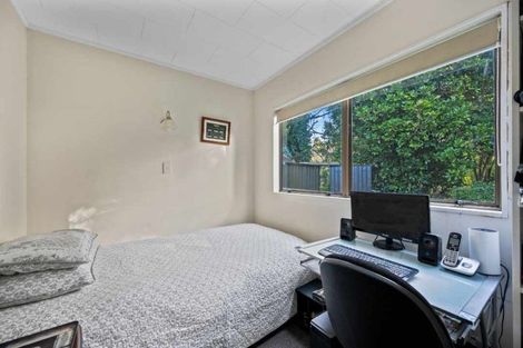 Photo of property in 34 James Cook Street, Havelock North, 4130