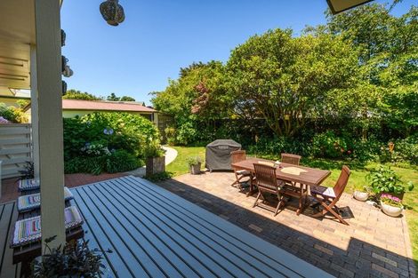 Photo of property in 26 Saint Albans Avenue, Hokowhitu, Palmerston North, 4410