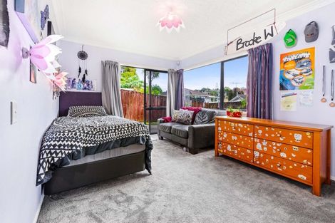 Photo of property in 1/3 Alexander Avenue, Torbay, Auckland, 0630