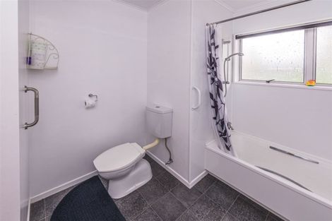 Photo of property in 13c Hussey Street, Waverley, 4510