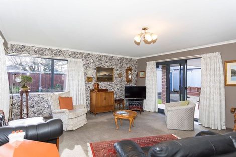 Photo of property in 1 Guinane Street, Dannevirke, 4930