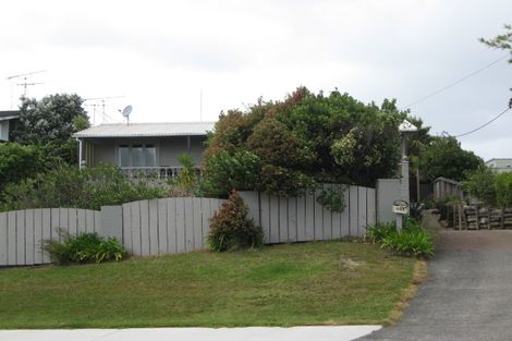 Photo of property in 951 Whangaparaoa Road, Manly, Whangaparaoa, 0930