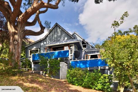 Photo of property in 18 Evans Pass Road, Sumner, Christchurch, 8081