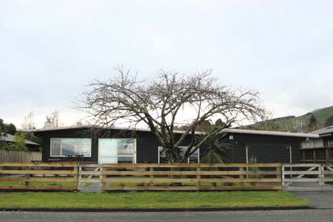 Photo of property in 7 Kinloch Esplanade, Kinloch, Taupo, 3377