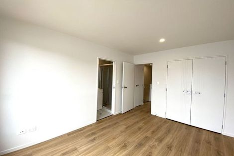 Photo of property in 321d Pakuranga Road, Pakuranga Heights, Auckland, 2010