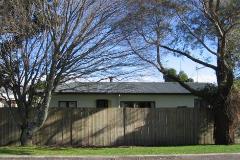 Photo of property in 2/13 Alexander Street, Tauranga South, Tauranga, 3112