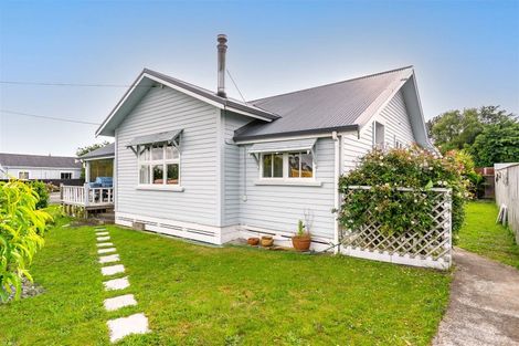 Photo of property in 12 Daniell Street, Featherston, 5710