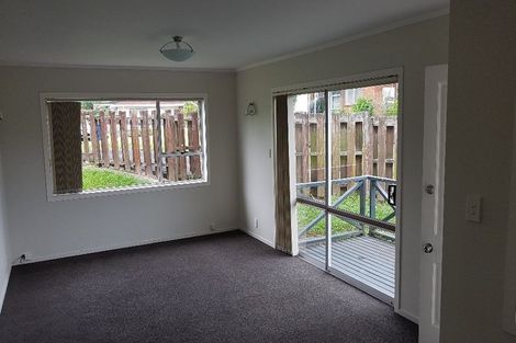 Photo of property in 30 Faith Bullock Place, New Lynn, Auckland, 0600