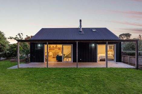 Photo of property in 5a Marjorie Lane, Papamoa Beach, Papamoa, 3118