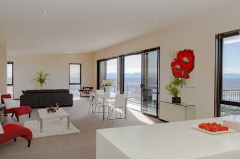 Photo of property in 2 Signal Hill Road, Mount Pleasant, Christchurch, 8081