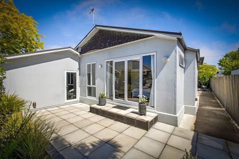 Photo of property in 126 Hamilton Avenue, Ilam, Christchurch, 8041