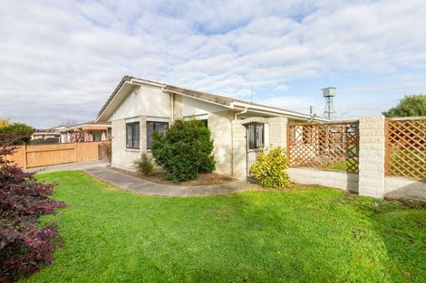 Photo of property in 108 Amberley Avenue, Highbury, Palmerston North, 4412