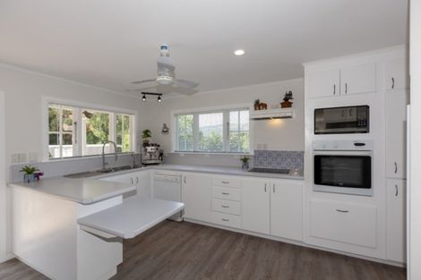 Photo of property in 19 Kainui Road, Raumati South, Paraparaumu, 5032