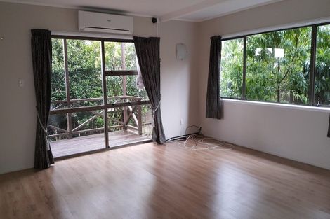 Photo of property in 3/11 Hall Road, Glenfield, Auckland, 0629