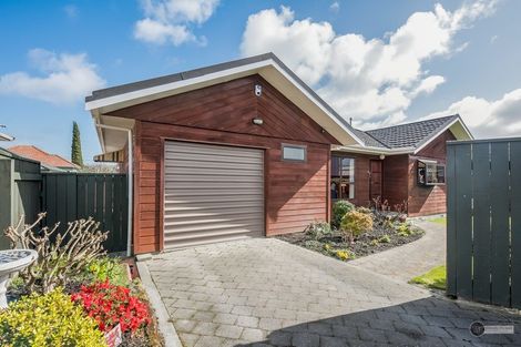 Photo of property in 15a Collingwood Street, Waterloo, Lower Hutt, 5011