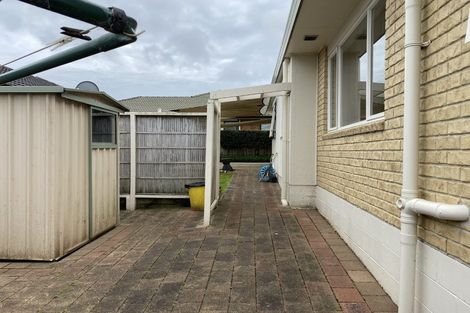 Photo of property in 1/4 Limerick Place, Dannemora, Auckland, 2016
