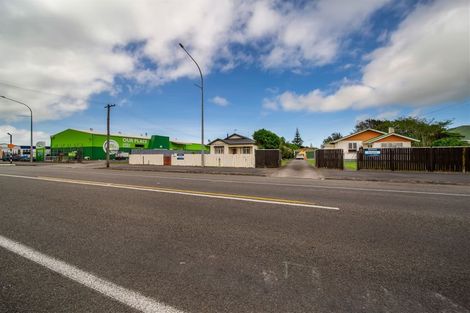 Photo of property in 223 Glover Road, Hawera, 4610