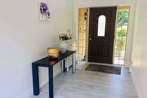 Photo of property in 2/36 Greenvalley Rise, Glenfield, Auckland, 0629