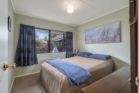 Photo of property in 37 Willowstream Grove, Cloverlea, Palmerston North, 4412