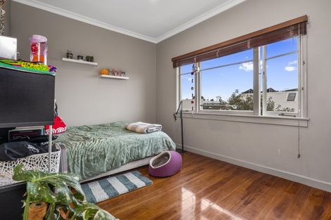 Photo of property in 37 Burrows Street, Tauranga South, Tauranga, 3112