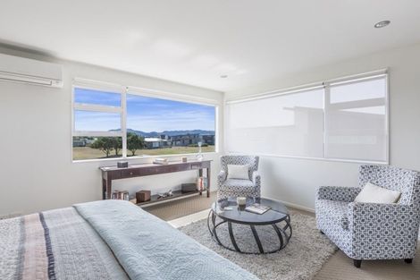 Photo of property in 3 Taumata Road, Omaha, 0986