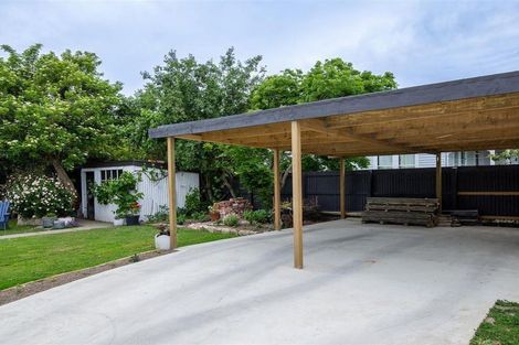 Photo of property in 17 Rhodes Street, Waimate, 7924