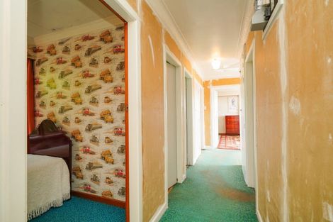 Photo of property in 16 Dunbeath Crescent, Kew, Invercargill, 9812