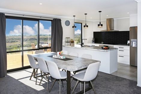 Photo of property in 49 Te Ara Aukati Terrace, Pokeno, 2471