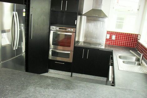 Photo of property in 12 Maple Grove, Kingston, Wellington, 6021