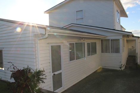 Photo of property in 30 Beulah Avenue, Rothesay Bay, Auckland, 0630