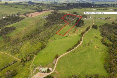 Photo of property in 429 Kiwitahi Road, Helensville, 0875