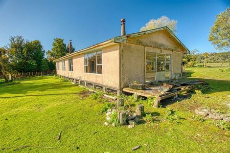 Photo of property in 317 Poerua Valley Road, Harihari, 7884