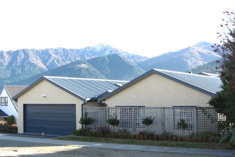 Photo of property in 42 Oregon Drive, Kelvin Heights, Queenstown, 9300