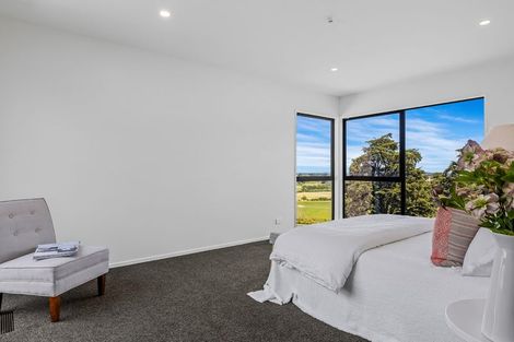 Photo of property in 8 Kapuka Lane, Kennedys Bush, Christchurch, 8025
