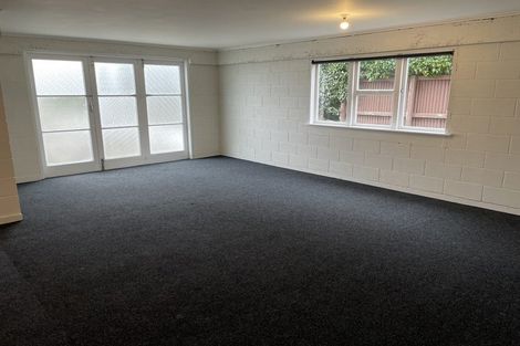 Photo of property in 222 Te Atatu Road, Te Atatu South, Auckland, 0610