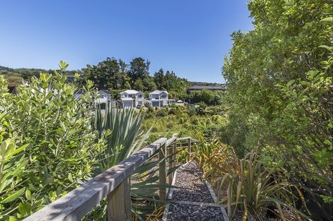 Photo of property in 35 Flotilla Place, Whitby, Porirua, 5024