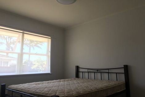 Photo of property in 2/58 Taharoto Road, Takapuna, Auckland, 0622